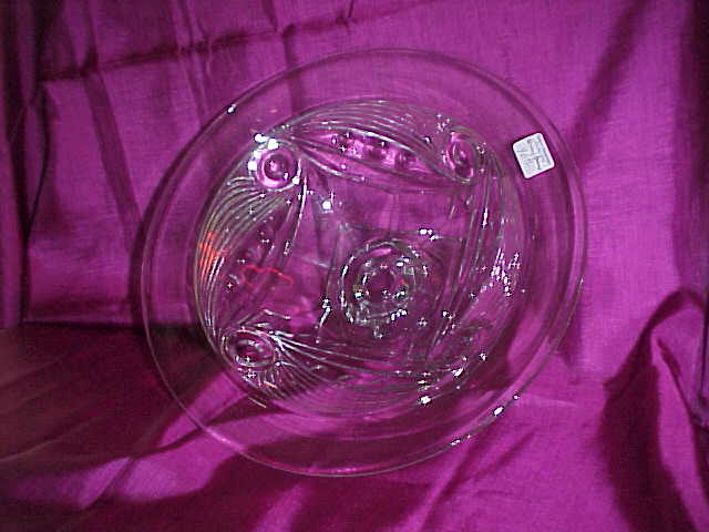 7-11-002.jpg (34447 bytes)